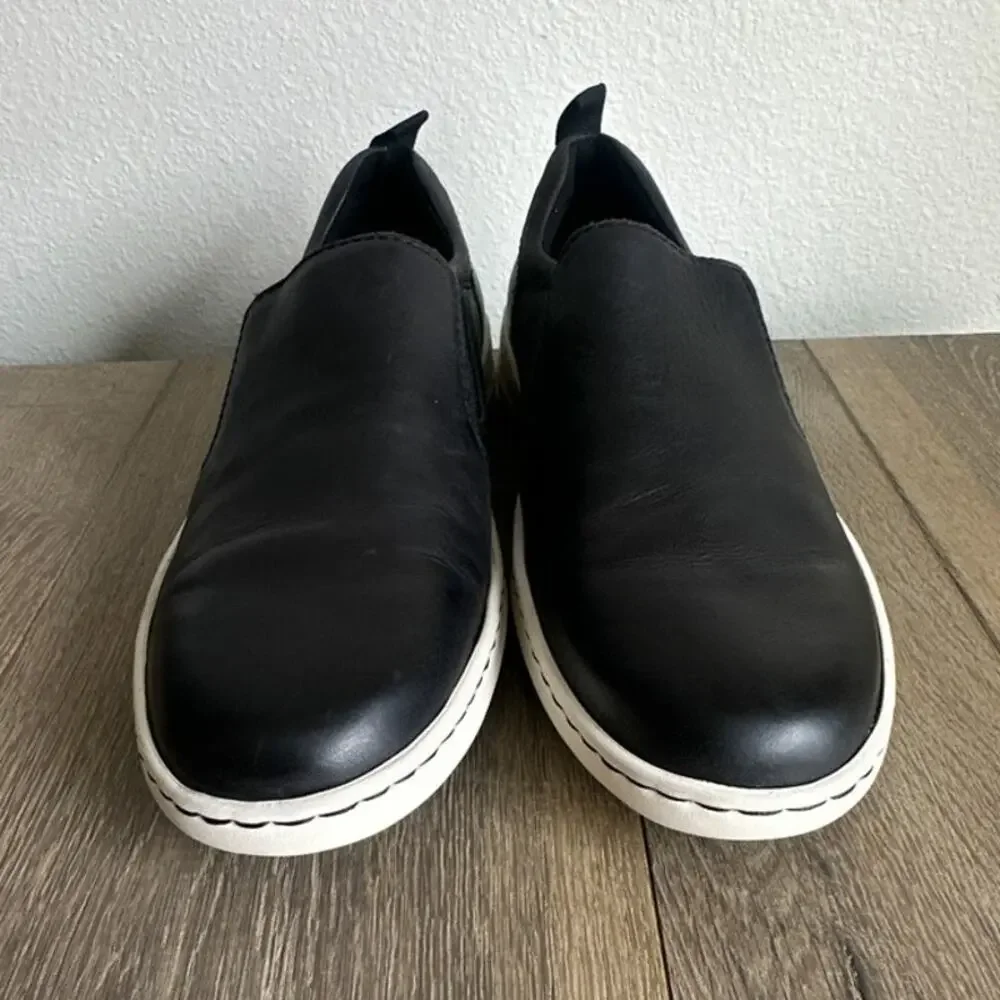 Born Morgan Leather Slip On Sneakers Black Pull Tab Round Toe Men Size 9.5